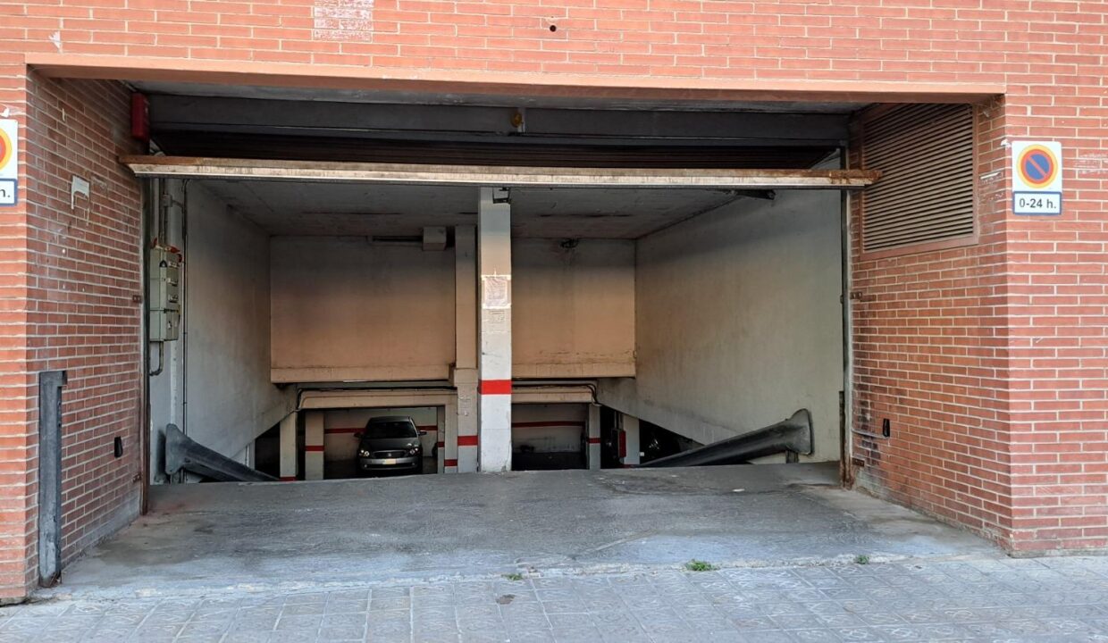 PARKING EN VENTA EN LA MARINA DEL PRAT VERMELL_4