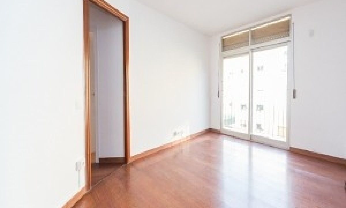 PISO EN VENTA EN C/ PARE RODES_1