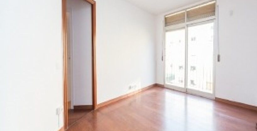 PISO EN VENTA EN C/ PARE RODES_1