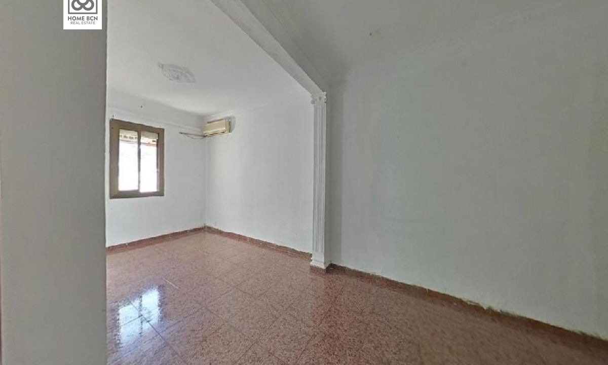 PISO EN VENTA EN CALLE CARME