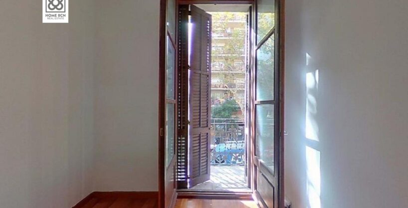 PISO EN VENTA EN EIXAMPLE ESQUERRA_1