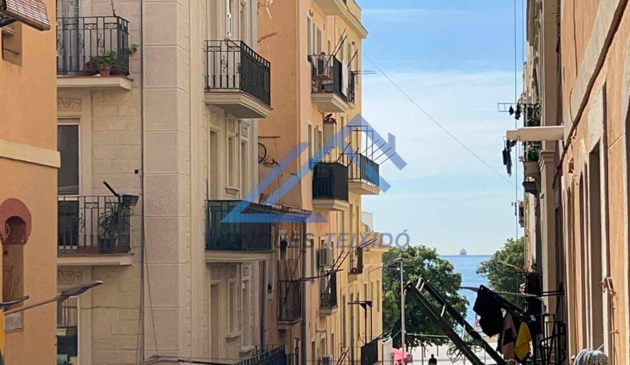 PISO EN VENTA EN LA BARCELONETA_2