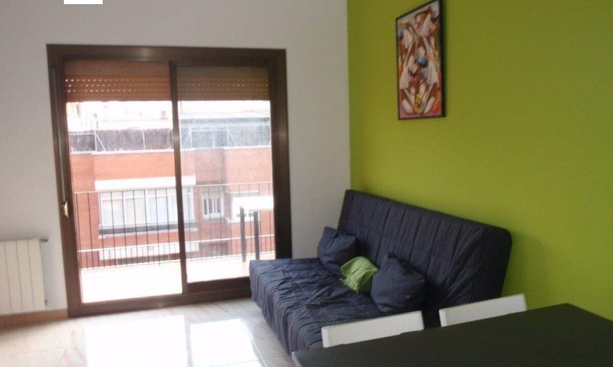 PISO EN VENTA JUNTO A SAGRADA FAMILIA_3