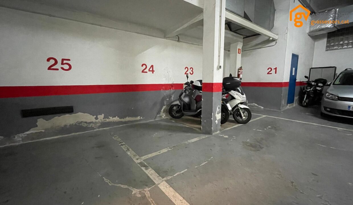 PLAZA DE PARKING DE MOTO DOBLE PARA 2 MOTOS_1