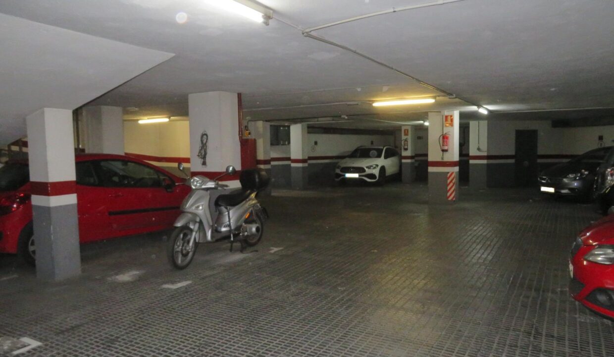 PLAZA DE PARKING EN ALQUILAR EN LA GRAN VIA DE LES CORTS CATALANES_3