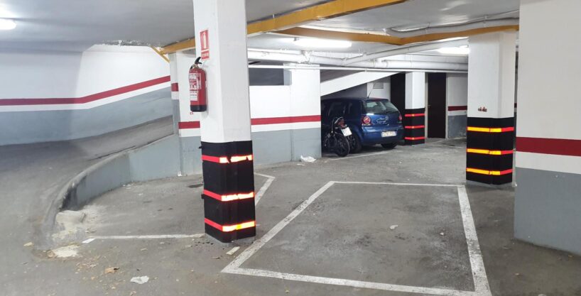 PLAZA DE PARKING EN ALQUILER PARA COCHE MEDIANO EN LA AVENIDA MISTRAL_1