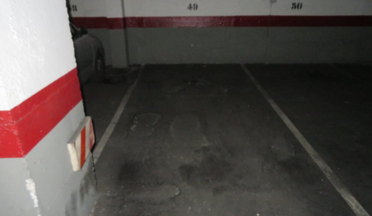 PLAZA DE PARKING EN VENTA EN LA MISMA AVENIDA PARALELO TOCANDO PLAZA ESPAÑA_2