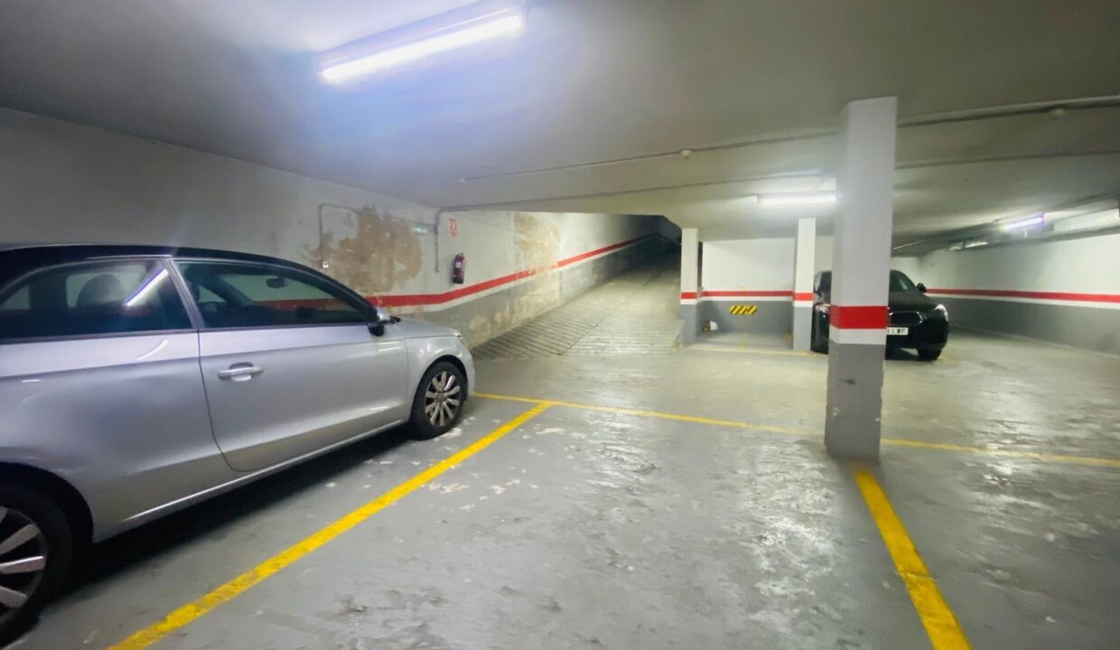 PLAZA DE PARKING EN VENTA JUNTO A PLAZA MOLINA_4