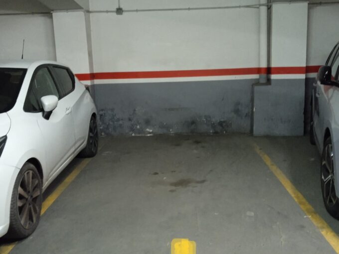 PLAZA DE PARKING PAR COCHE MEDIANO_1