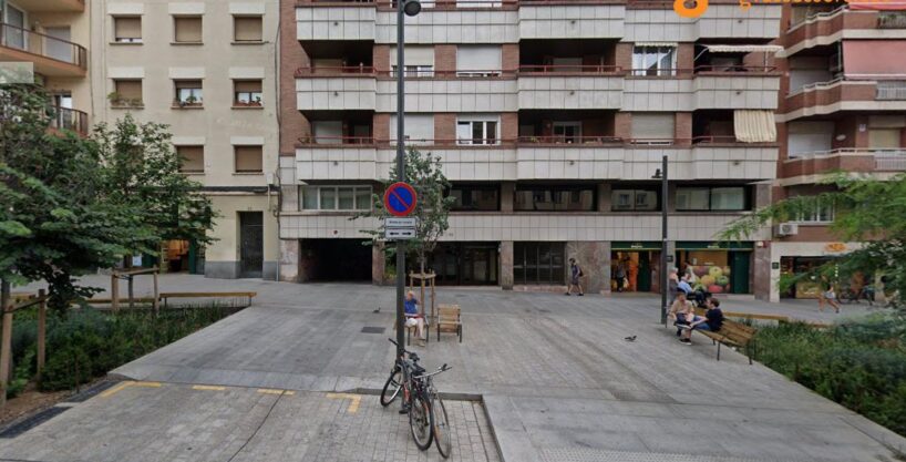 PLAZA DE PARKING PARA COCHE MEDIANO_1