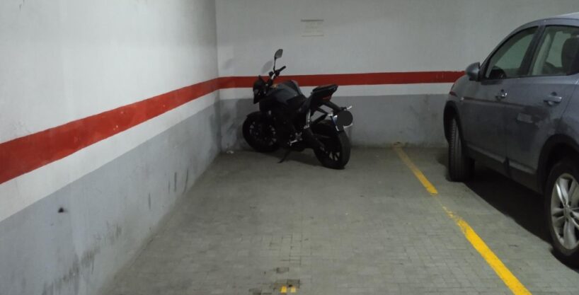 PLAZA DE PARKING PARA COCHE Y MOTO_1