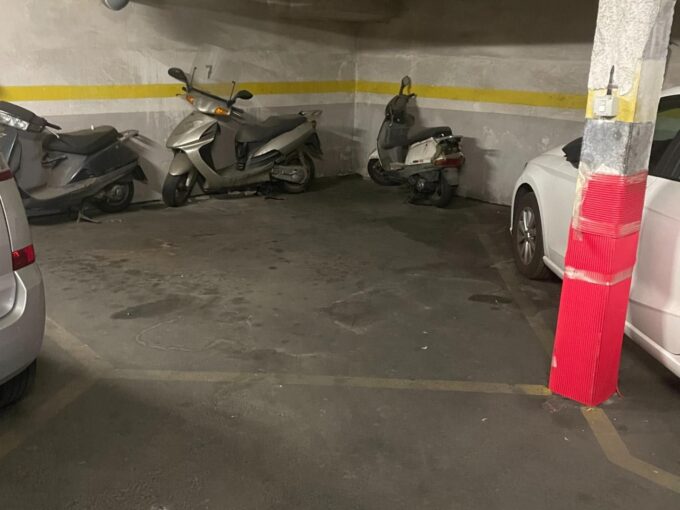 Parking para Coche y moto_1