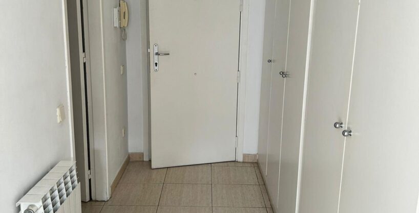 Piso de 50m2 en calle Tamarit