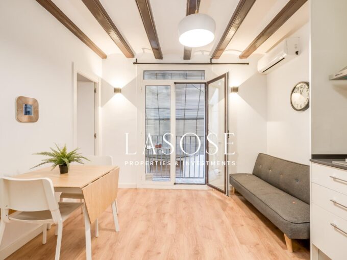 Piso en venta cerca de La Rambla_1