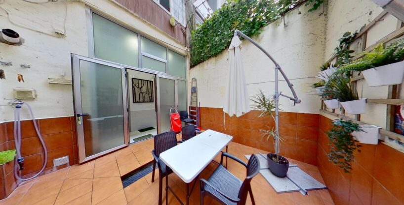 Preciosa planta baja de 70m² con terraza de 20m² con acceso desde calle y portería_1