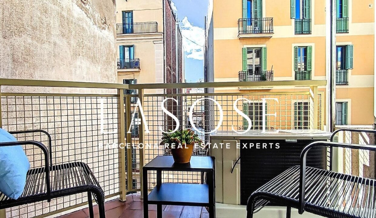 Precioso apartamento de tres dormitorios en alquiler en Vila De Gracia_5