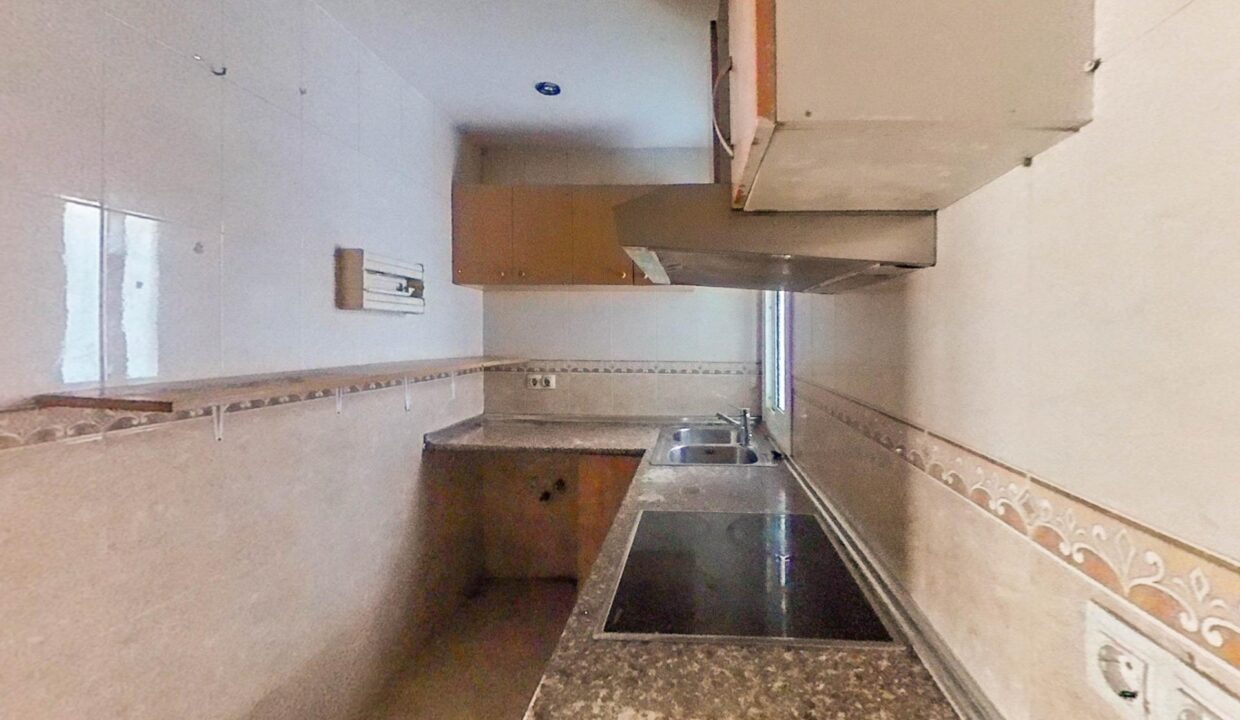 SE VENDE PISO EN BARCELONA