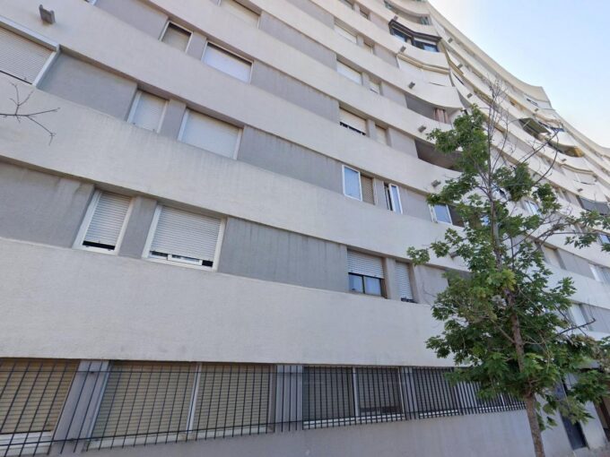 SE VENDE PISO EN BARCELONA