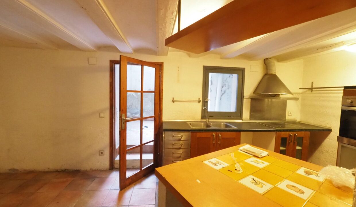 SE VENDE PISO EN BARCELONA