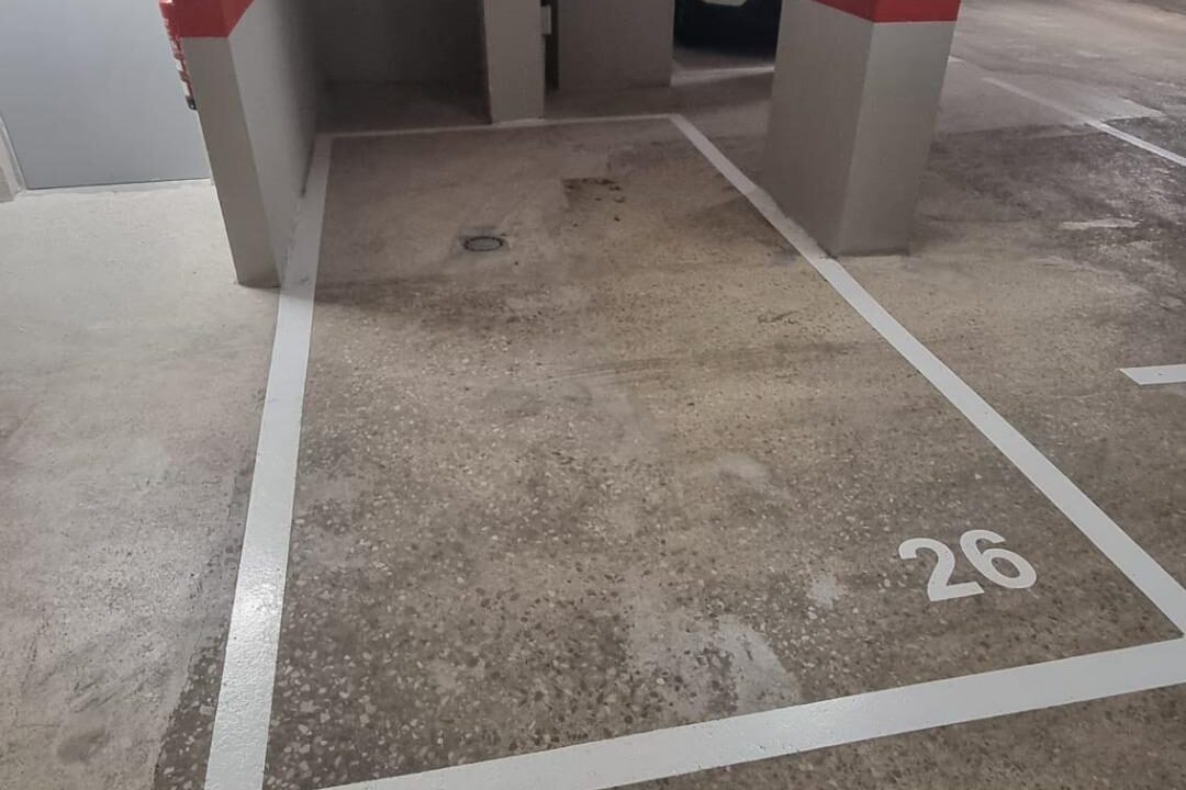 SE VENDE PLAZAS DE PARKING EN CALLE OTGER JUNTO A LA PLAZA DEL COMERÇ_2