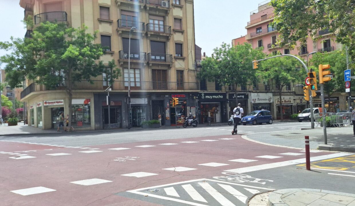 Traspaso de Gimnasio en el Barrio de Sants - Barcelona_2