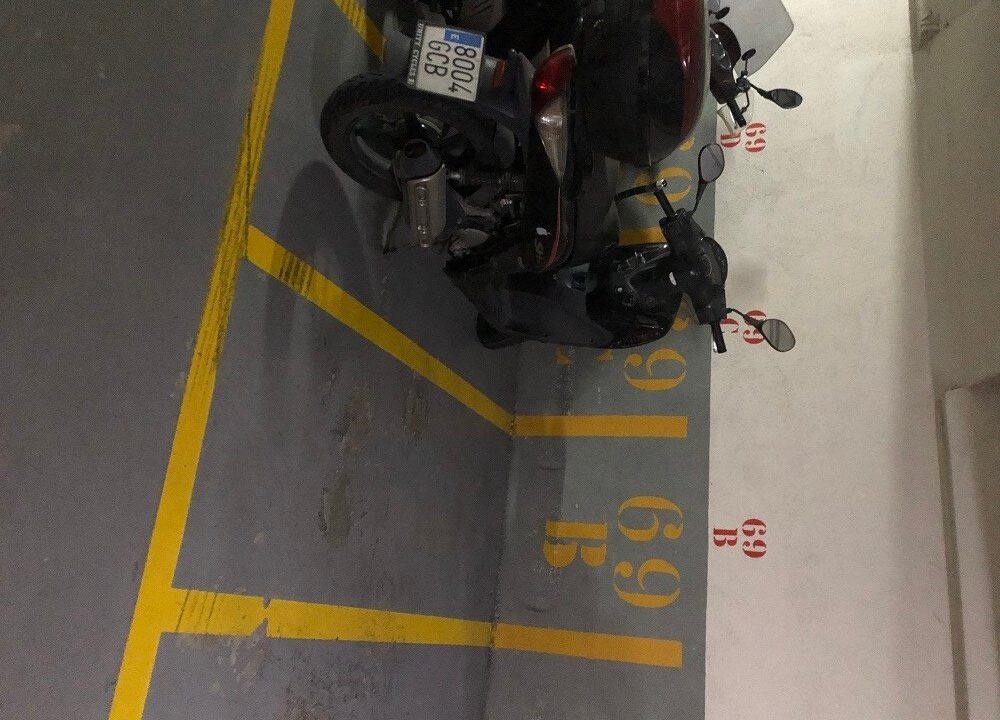 VENTA DE LOTE PARKING COCHE GRANDE Y MOTO EN ZONA 22@_1