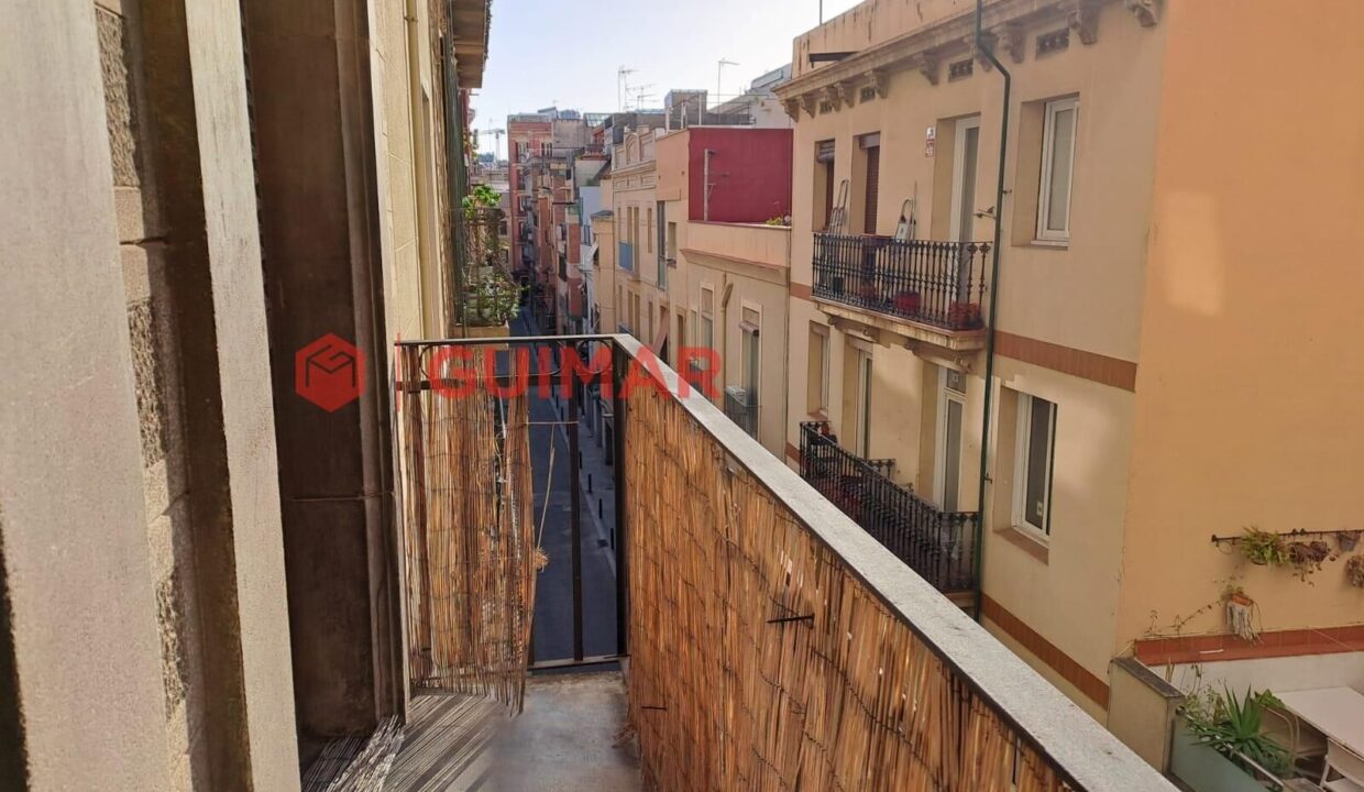 ¡Gran Oportunidad de Inversión en Barcelona! Edificio en Venta en la Calle Camprodón_3