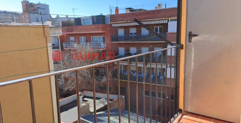 ¡Inversión Ideal en Barcelona! Edificio en Venta en la Calle Arizala_1