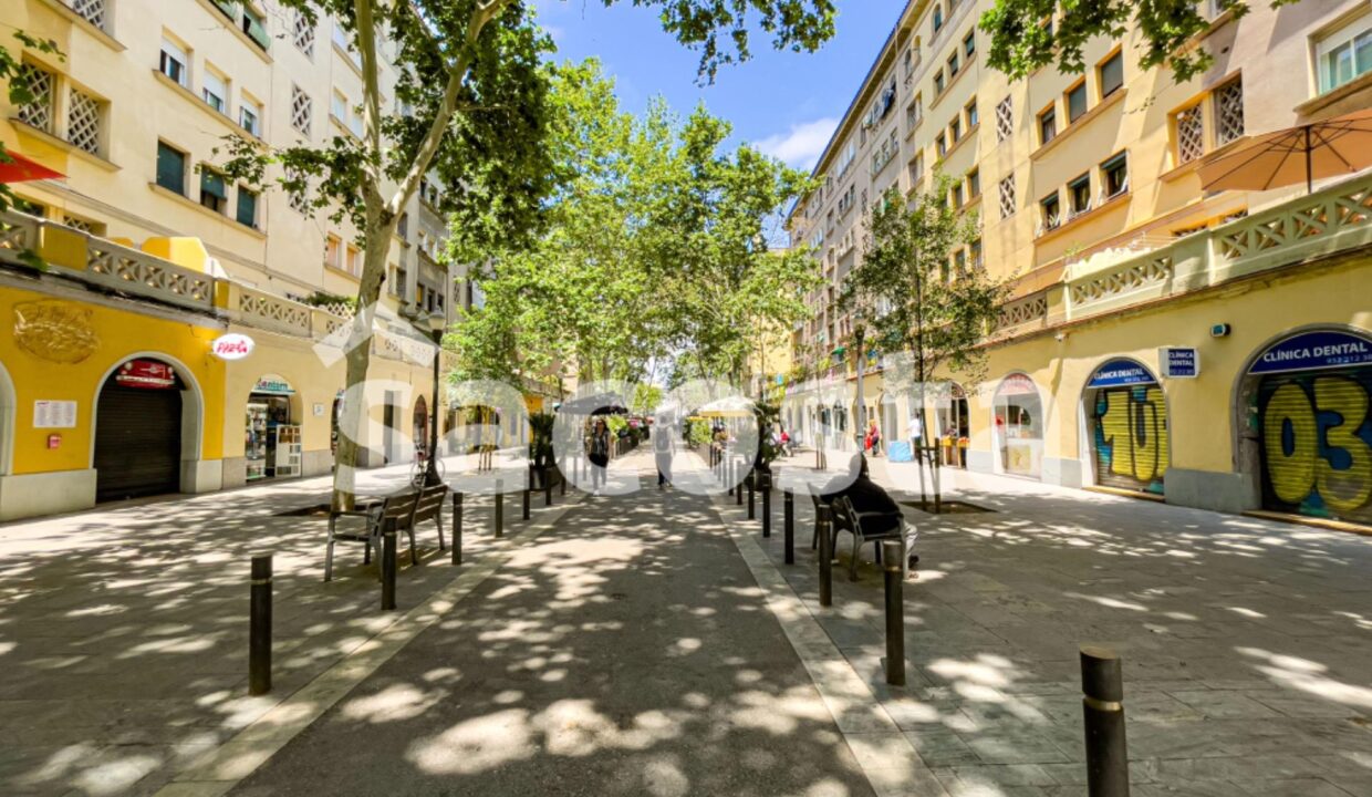 ¡Oportunidad en La Barceloneta! Luminoso Piso a 150m de la Playa_1