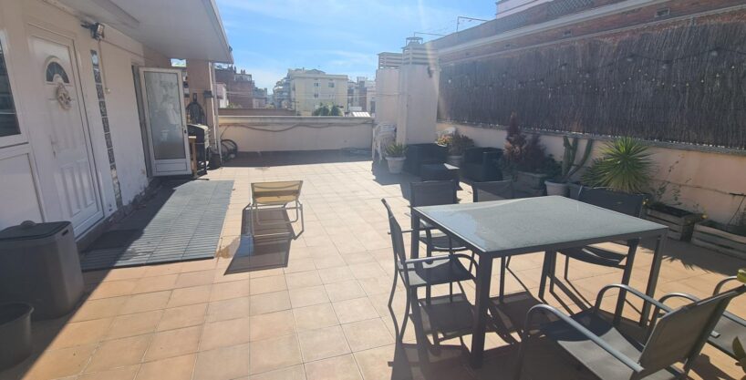 ¡PRODUCTO ÚNICO EN EL BARRIO DE SANTS!- ¡MAGNÍFICO ÁTICO- DÚPLEX DE LUJO CON INMEJORABLE TERRAZA!_1