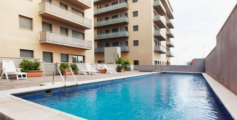 ACOGEDOR PISO CON ZONA COMUNITARIA Y PISCINA_1