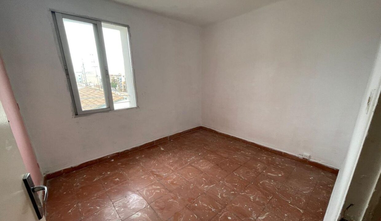 APARTAMENTO MUY SOLEADO Y LUMINOSO