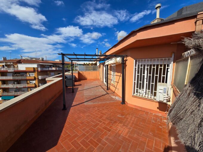 ATICO CON TERRAZA DE 42 M2_1