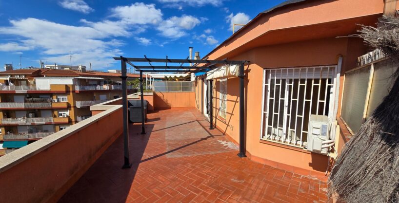 ATICO CON TERRAZA DE 42 M2_1