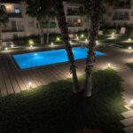 Apartamento de 2 dormitorios con piscina y cerca de las playas._1