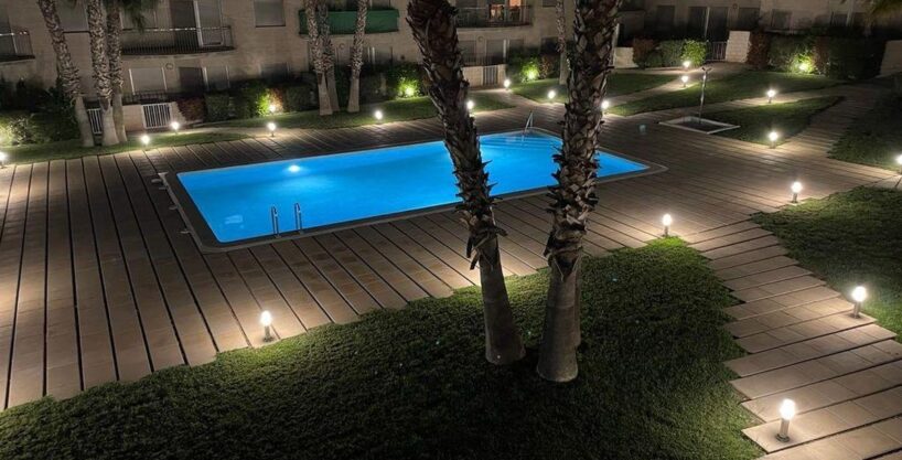 Apartamento de 2 dormitorios con piscina y cerca de las playas._1