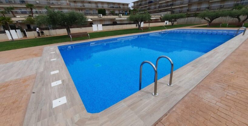 Apartamento de 55 m2 con vistas al mar y montaña con piscina._1