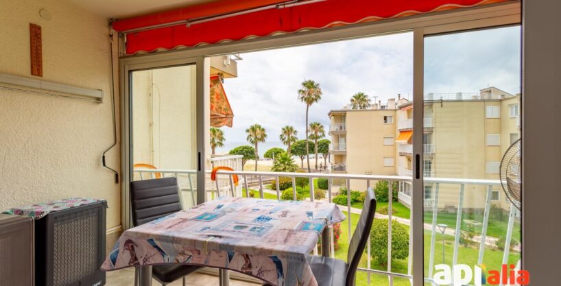 Apartamento de un dormitorio en primera linea de Mar .CAMBRILS_1