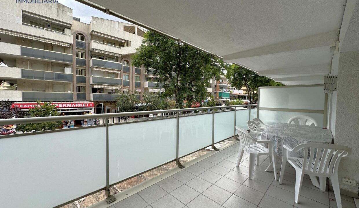 Apartamento en Salou - Zona turística - con licencia turistica HUTT._1