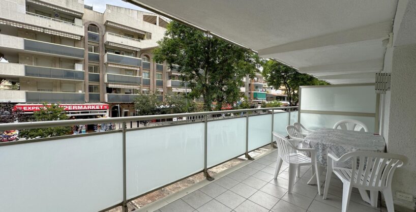 Apartamento en Salou - Zona turística - con licencia turistica HUTT._1