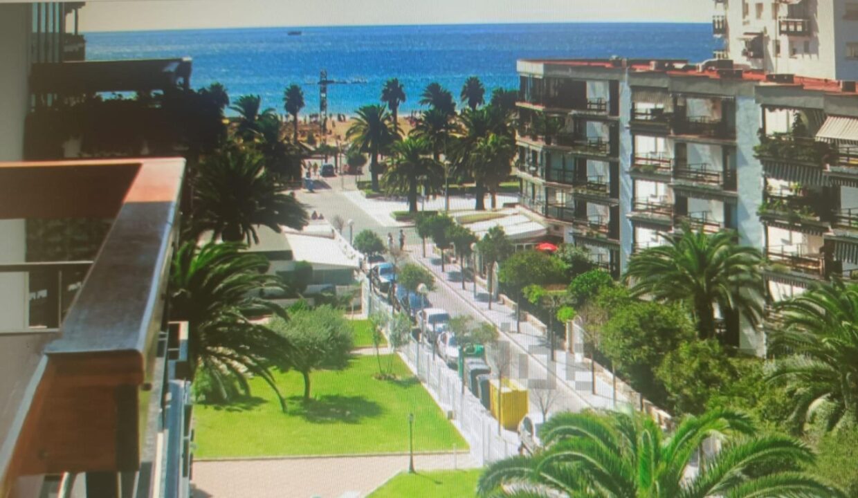 Apartamento en el paseo de Salou_1