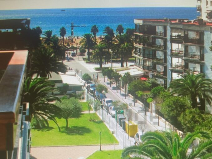 Apartamento en el paseo de Salou_1