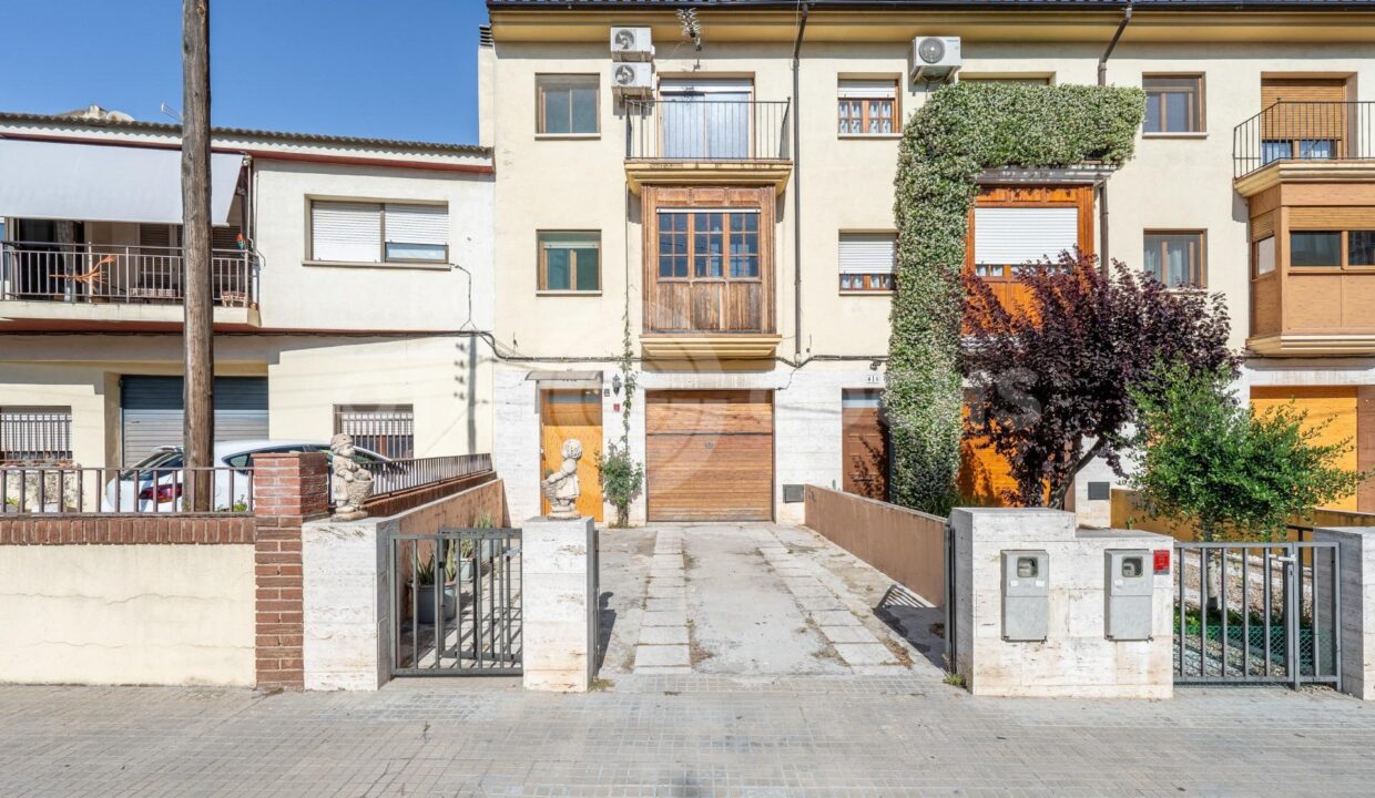 CASA ADOSADA DE 4 HABITACIONES CON GARAJE Y TERRAZA EN VILALLONGA DEL CAMP_2