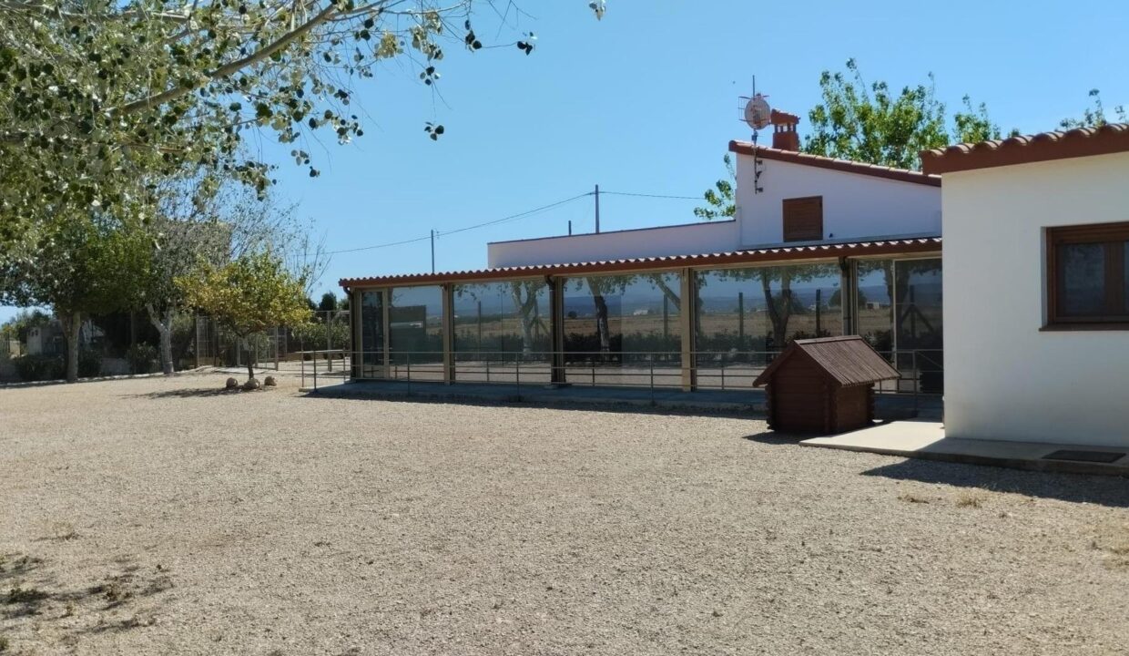 CASA RURAL CON TIERRA DE CULTIVO DE ARROZ EN DELTEBRE_2