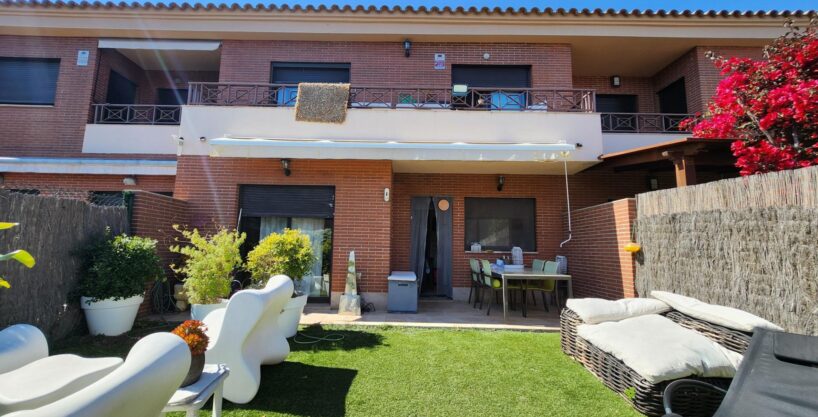 CHALET ADOSADO EN LA CAMBRILS - LA LLOSA_1