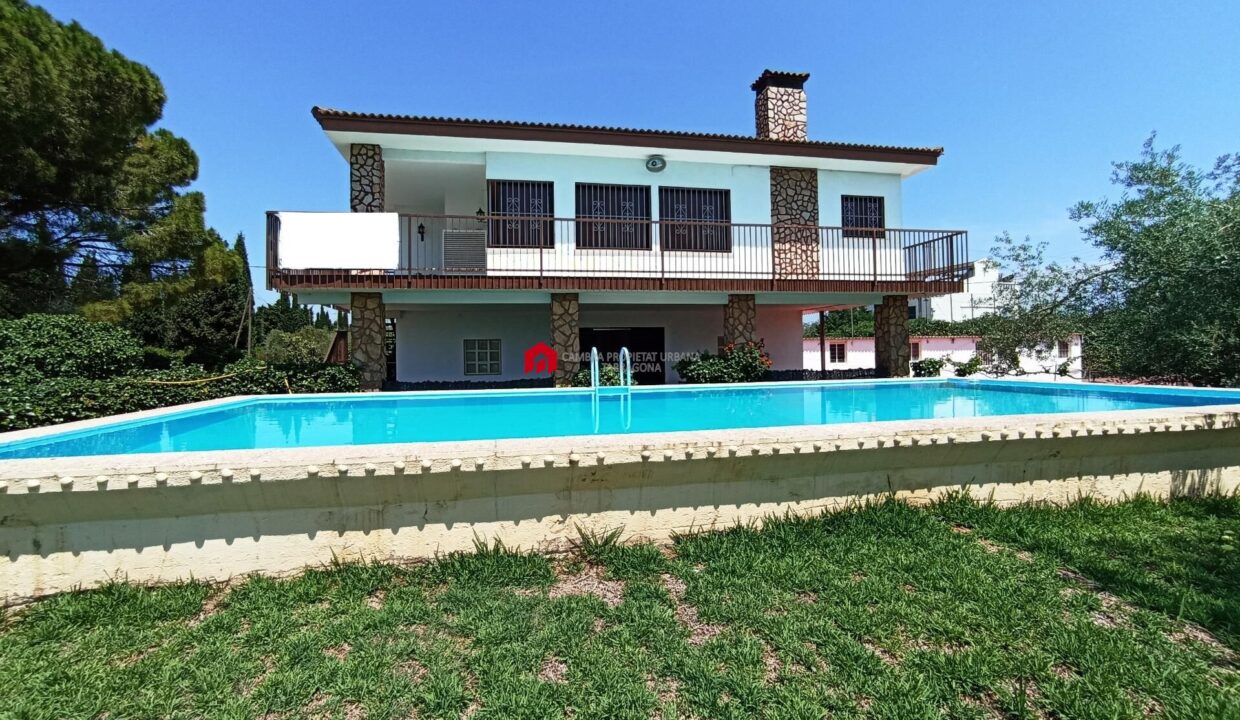 CHALET CON PISCINA Y TERRENO  EN VENTA SITUADO ENTRE LA ALDEA Y TORTOSA_3