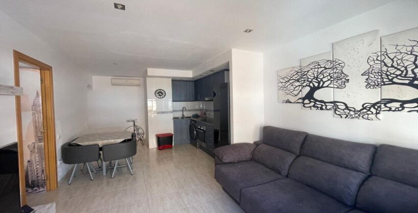 COMODO APARTAMENTO