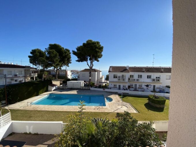 Casa adosada de 4 habitaciones a 50m de la Playa_1