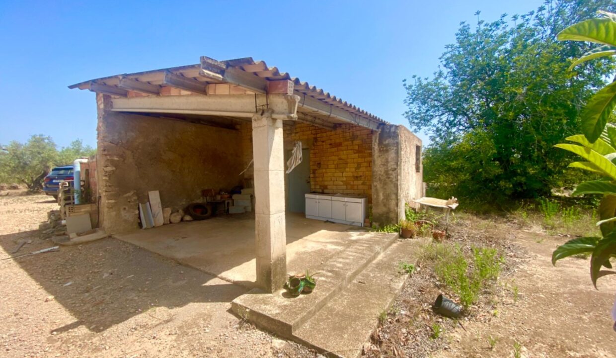 Casa de piedra de 60 m2 con balsa en terreno de casi 3 ha_5