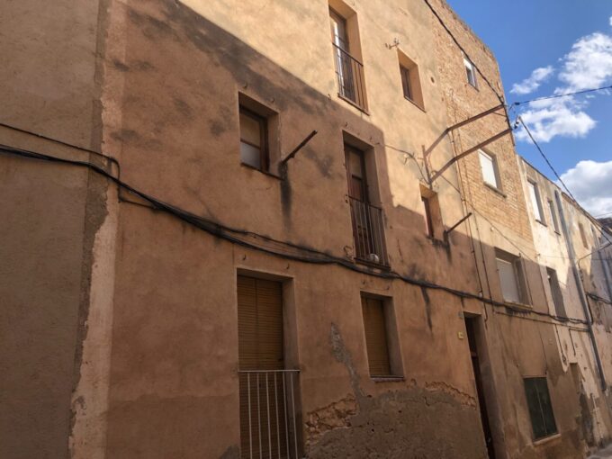 Casa para rehabilitar en Jesús-Tortosa